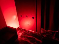 GLORY HOLE CUARTO OSCURO